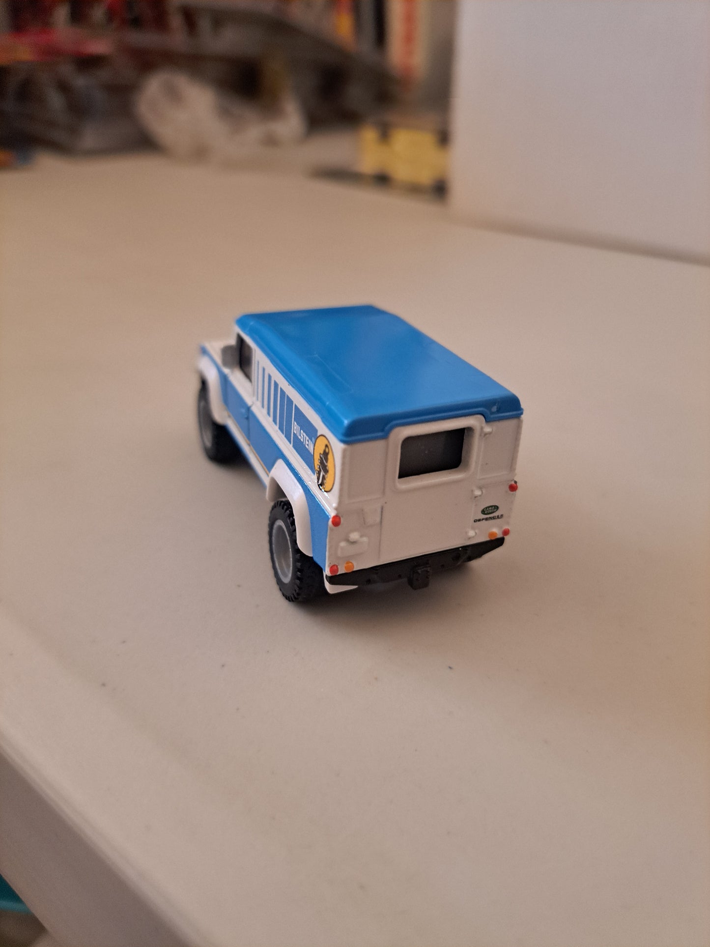 Hot Wheels Land Rover Defender Real Rider *Loose*