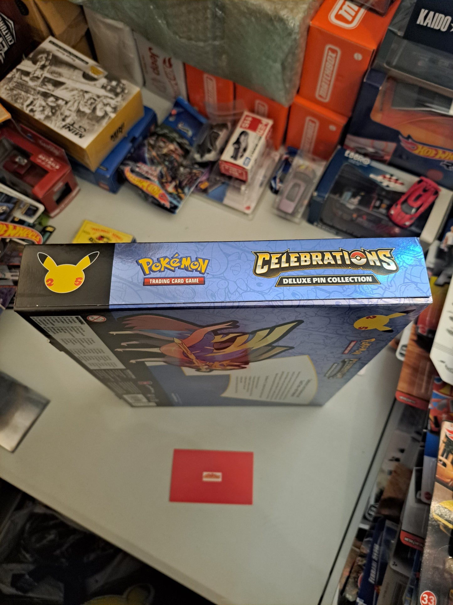 Celebrations Deluxe pin Collection Zacian