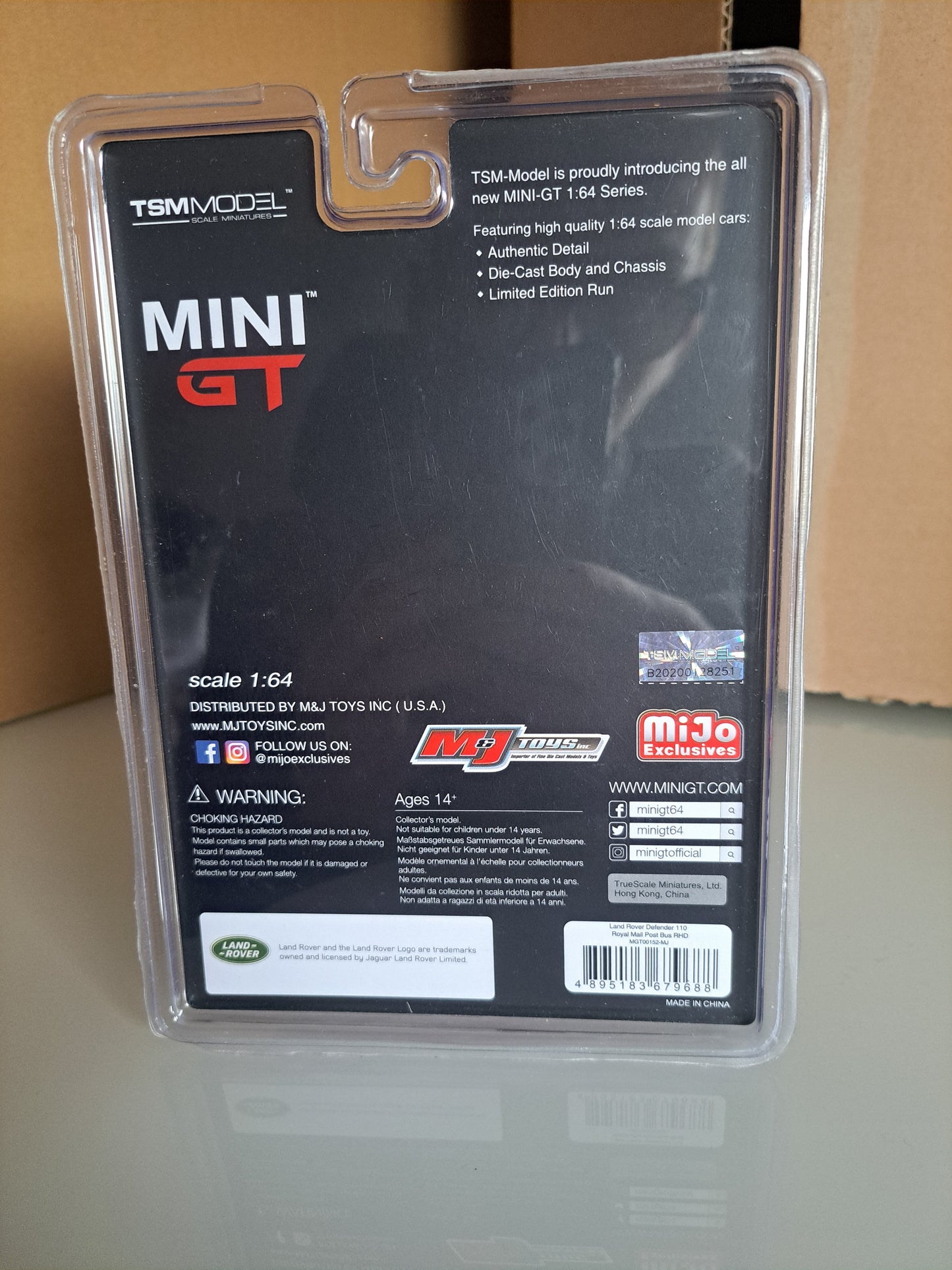 Mini Gt Land Rover Defender 110 Royal Mail *Blister Card* 1 of 2400