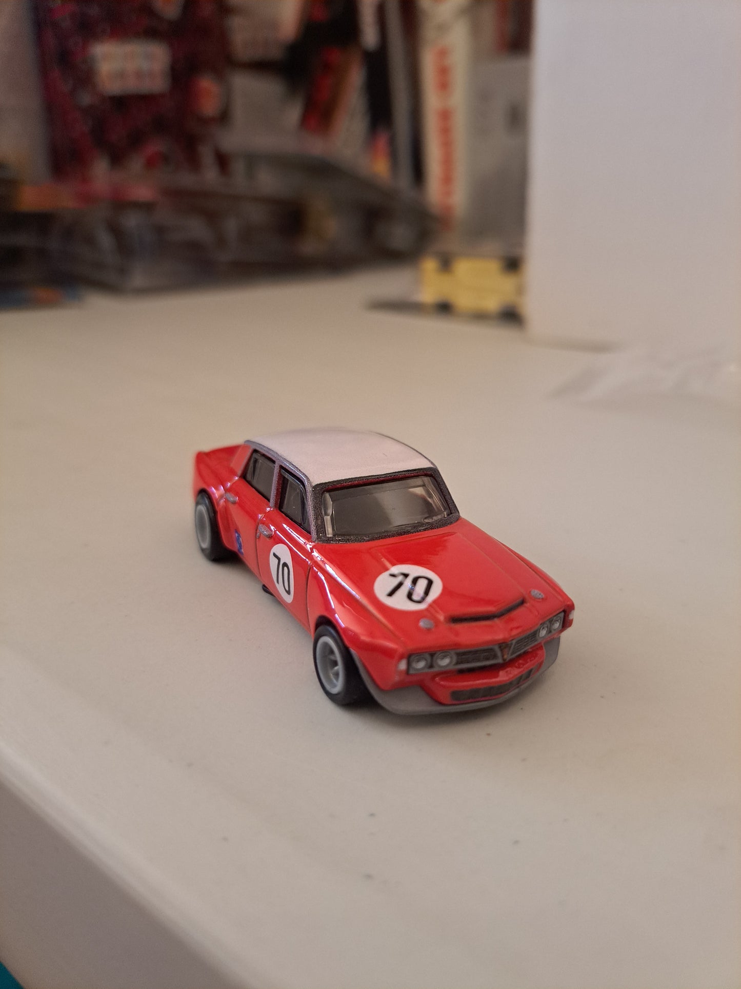 Hot Wheels 70 Rover p6 Group 2 Real Rider *Loose*
