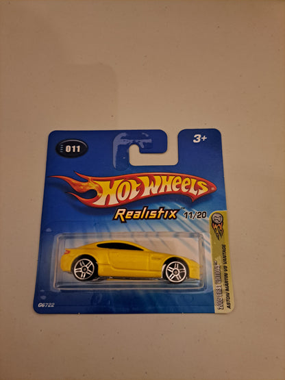 Hot Wheels Aston Martin V8 Vantage