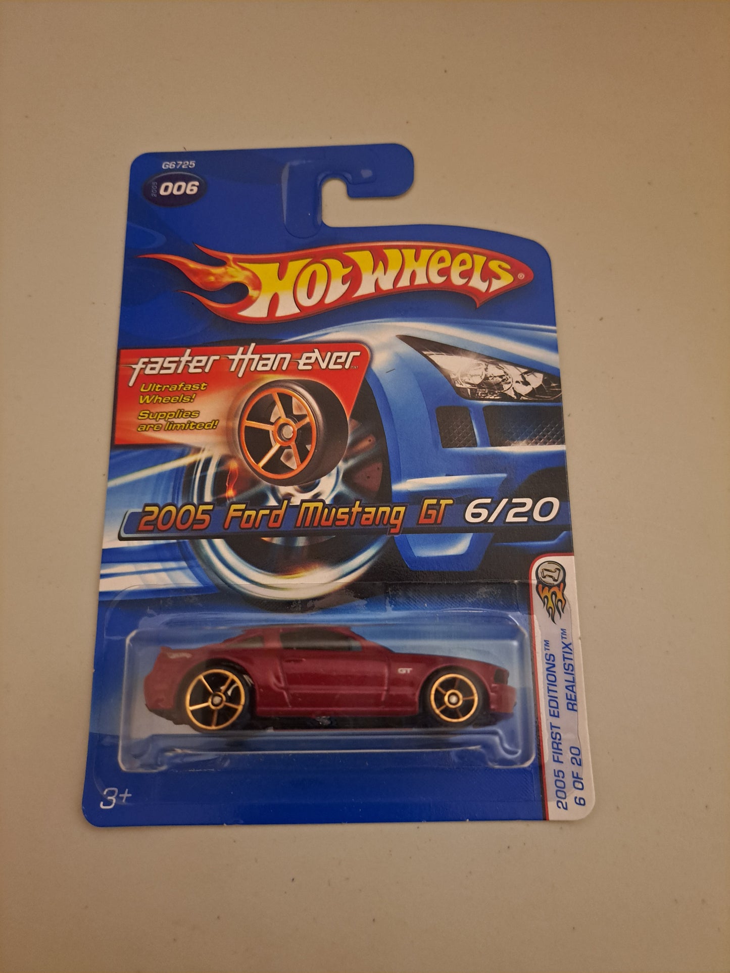 Hot Wheels 2005 Ford Mustang Gt