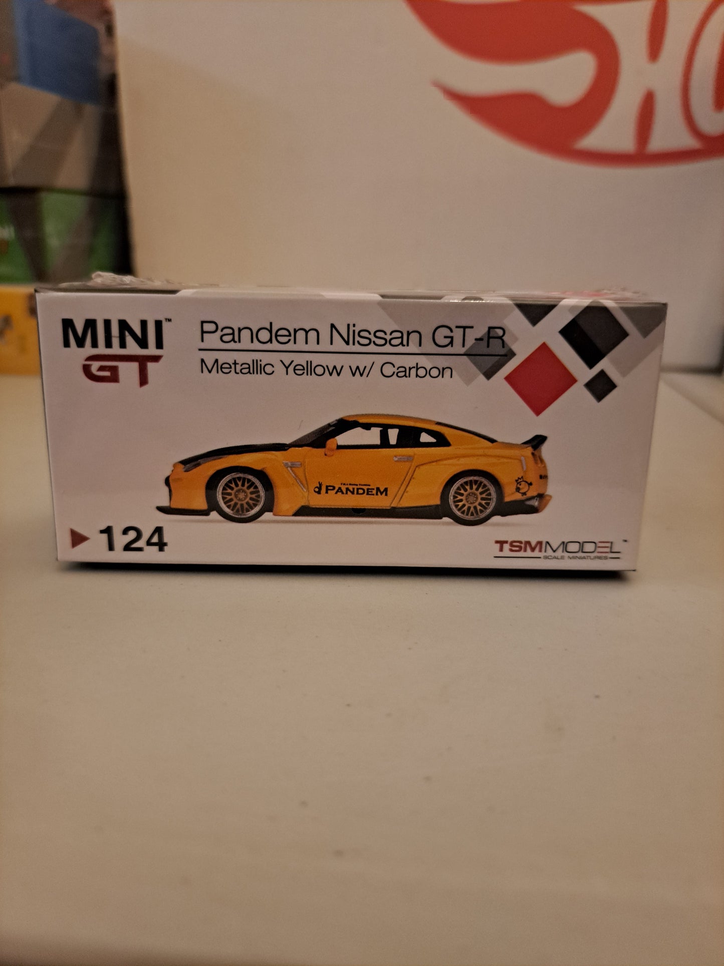 Mini Gt Pandem Nissan GT-R #124