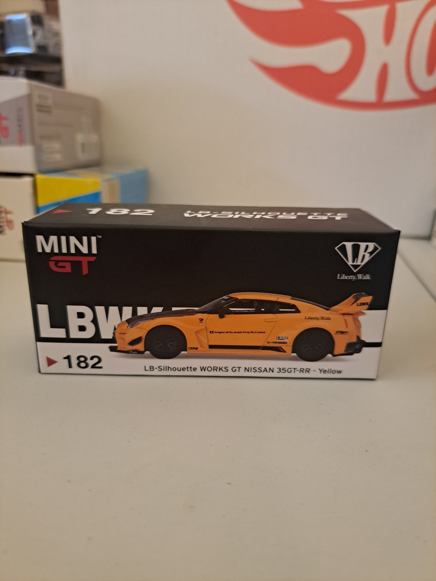 Mini Gt LB-Works GT Nissan 35Gt-RR -Yellow #182