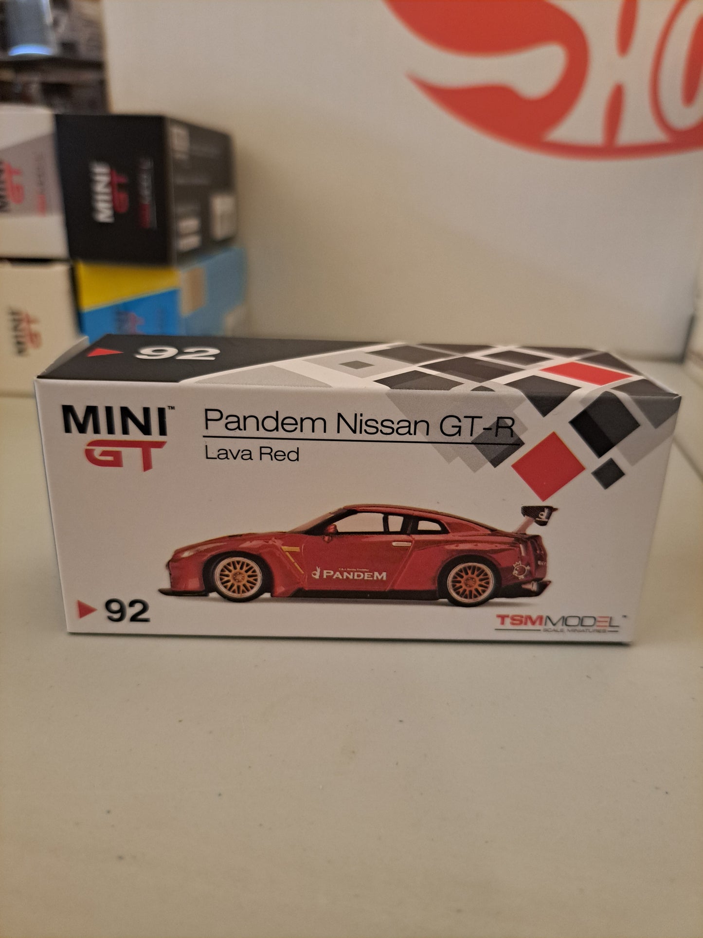 Mini Gt Pandem Nissan GT-R Lava Red #92 *Damaged Box*