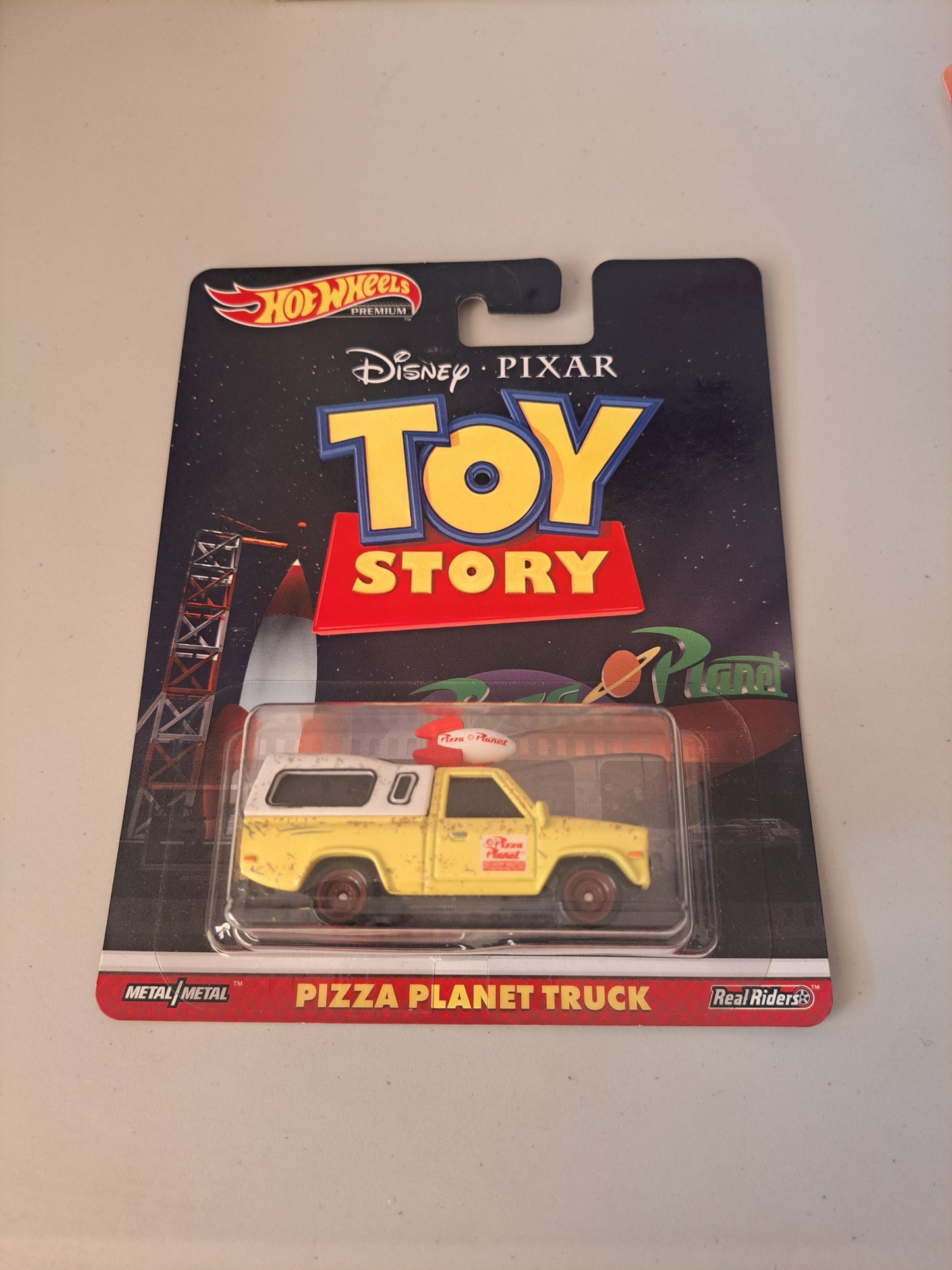 Hot Wheels Toy Story Pizza Planet Truck