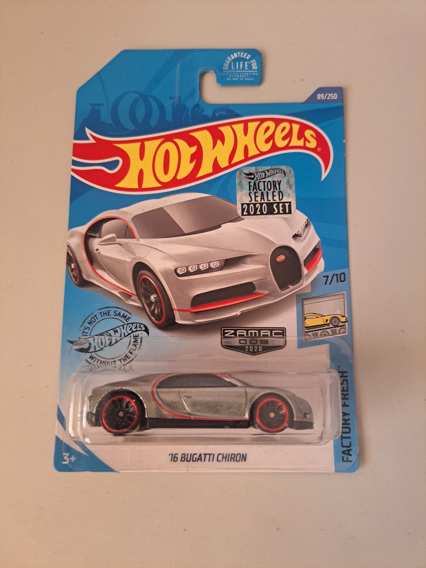 Hot Wheels Zamac Exclusive 16 Bugatti Chiron W/Factory Sticker