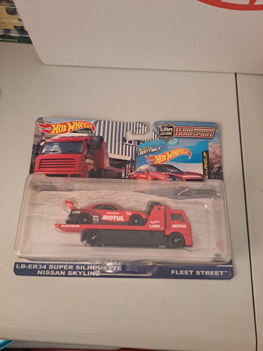 Hot Wheels Team Transport Super Silhouette Nissan Skyline