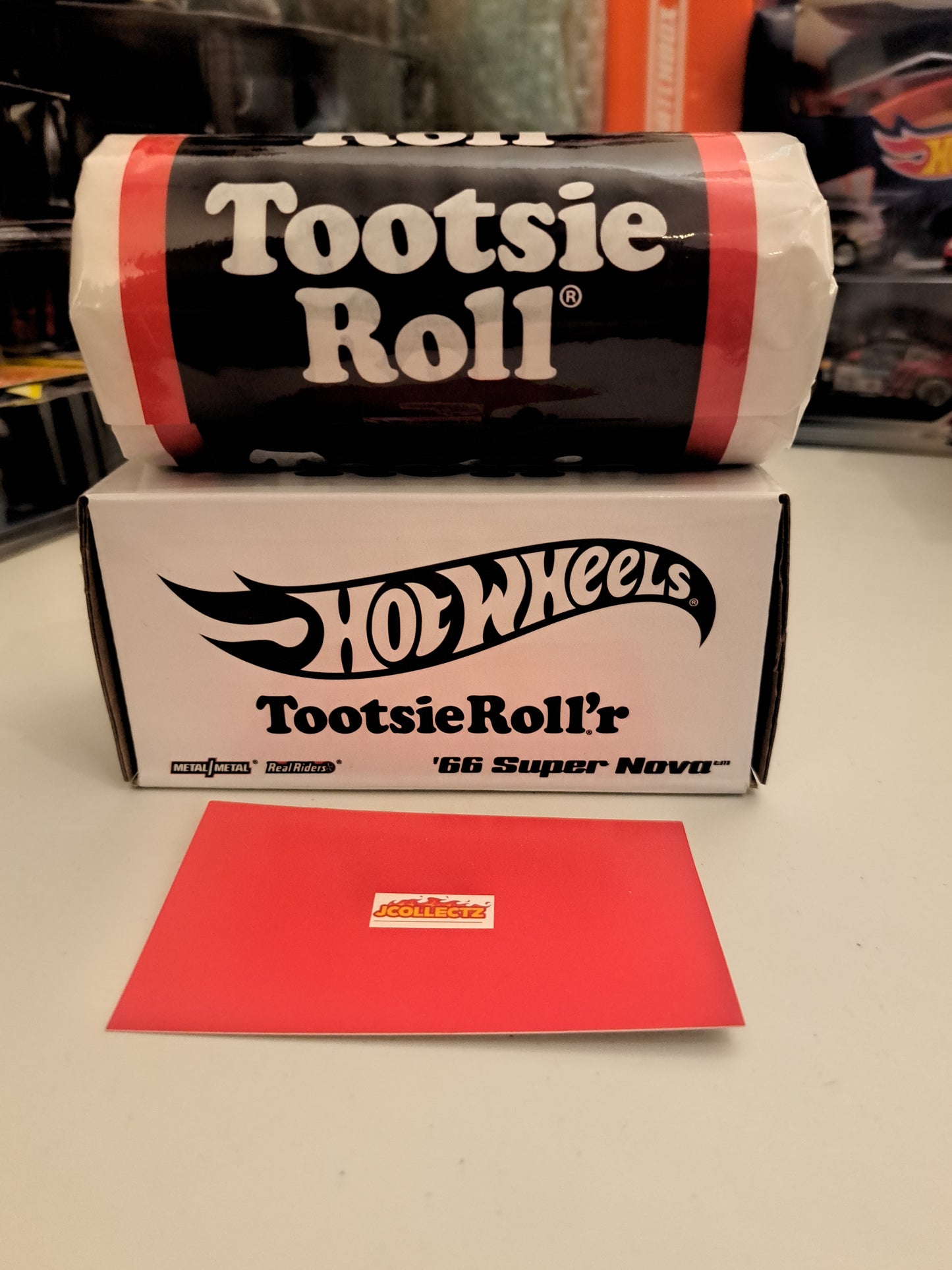 Hot Wheels Tootsie Roll 66 Super Nova