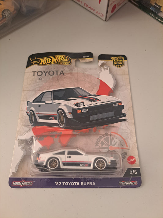 Hot Wheels World Tour 82 Toyota Supra