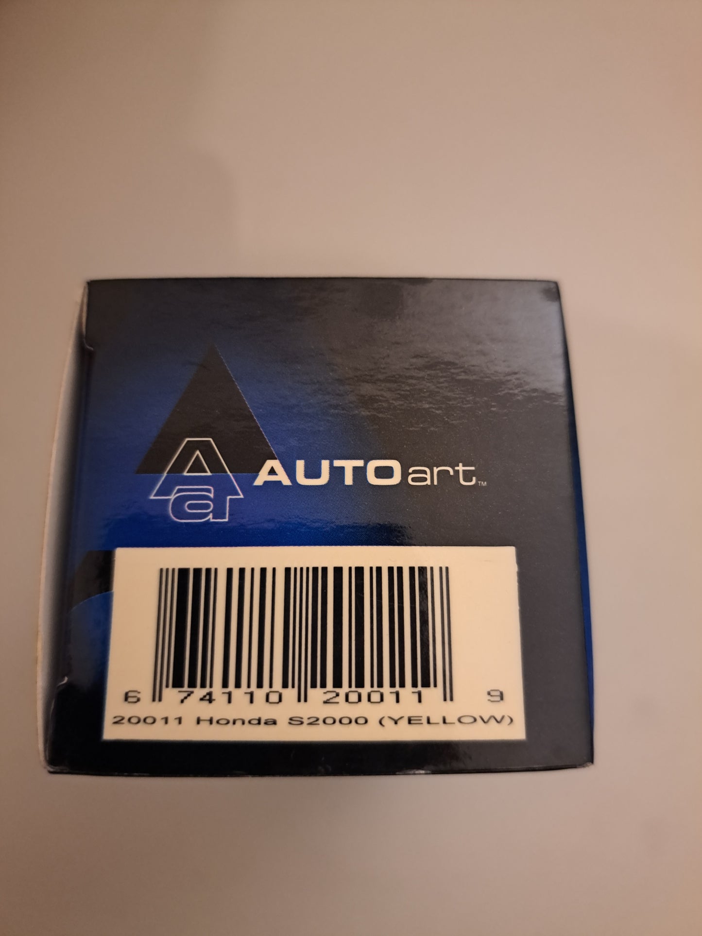 Auto Art Honda S2000 *Damaged Case*