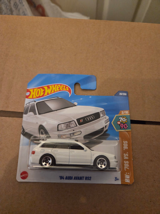 Hot wheels white audi rs2