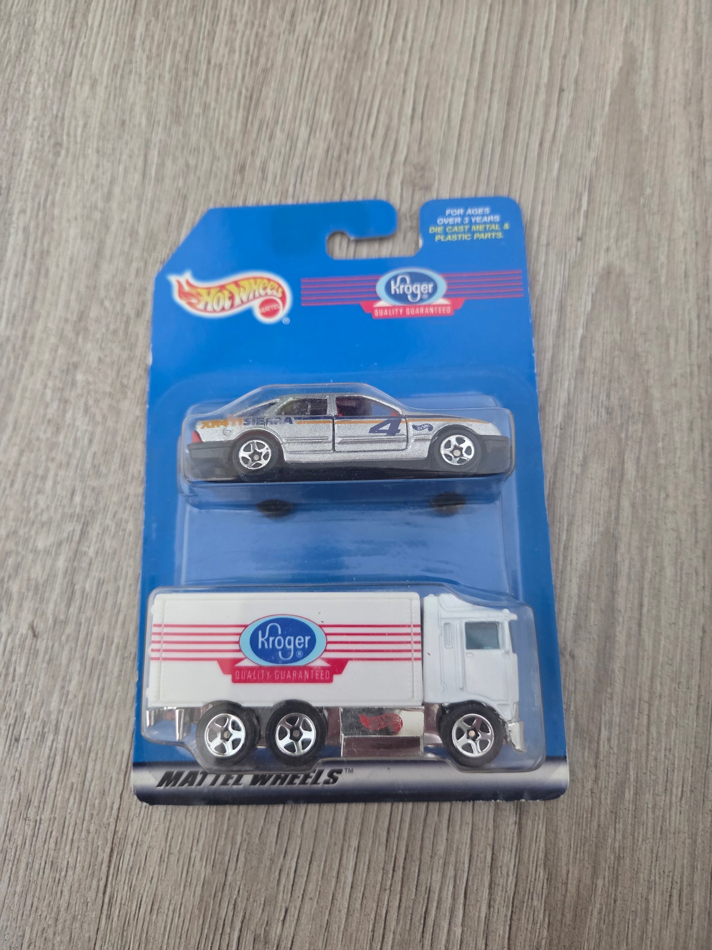 Hot Wheels Kroger Twin Pack Exclusive Ford Sierra & Hauler