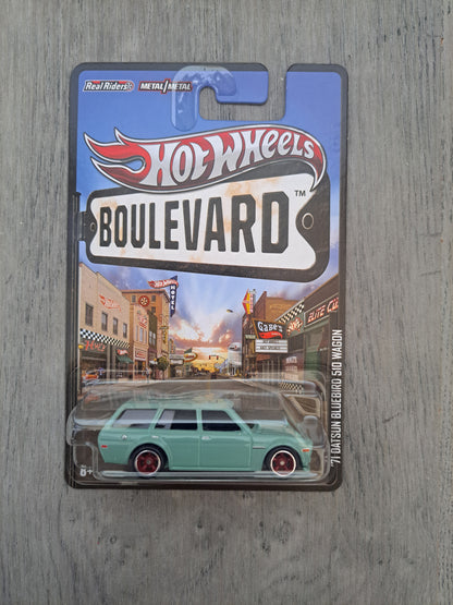 Hot Wheels Boulevard 71 Datsun Bluebird 510 Wagon