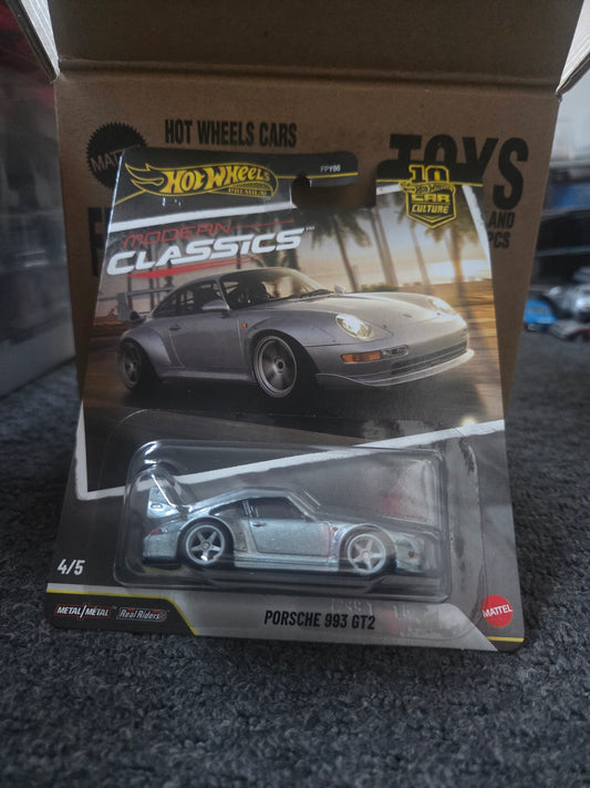 Hot Wheels Premium  Modern Classic Porsche 993 Gt2