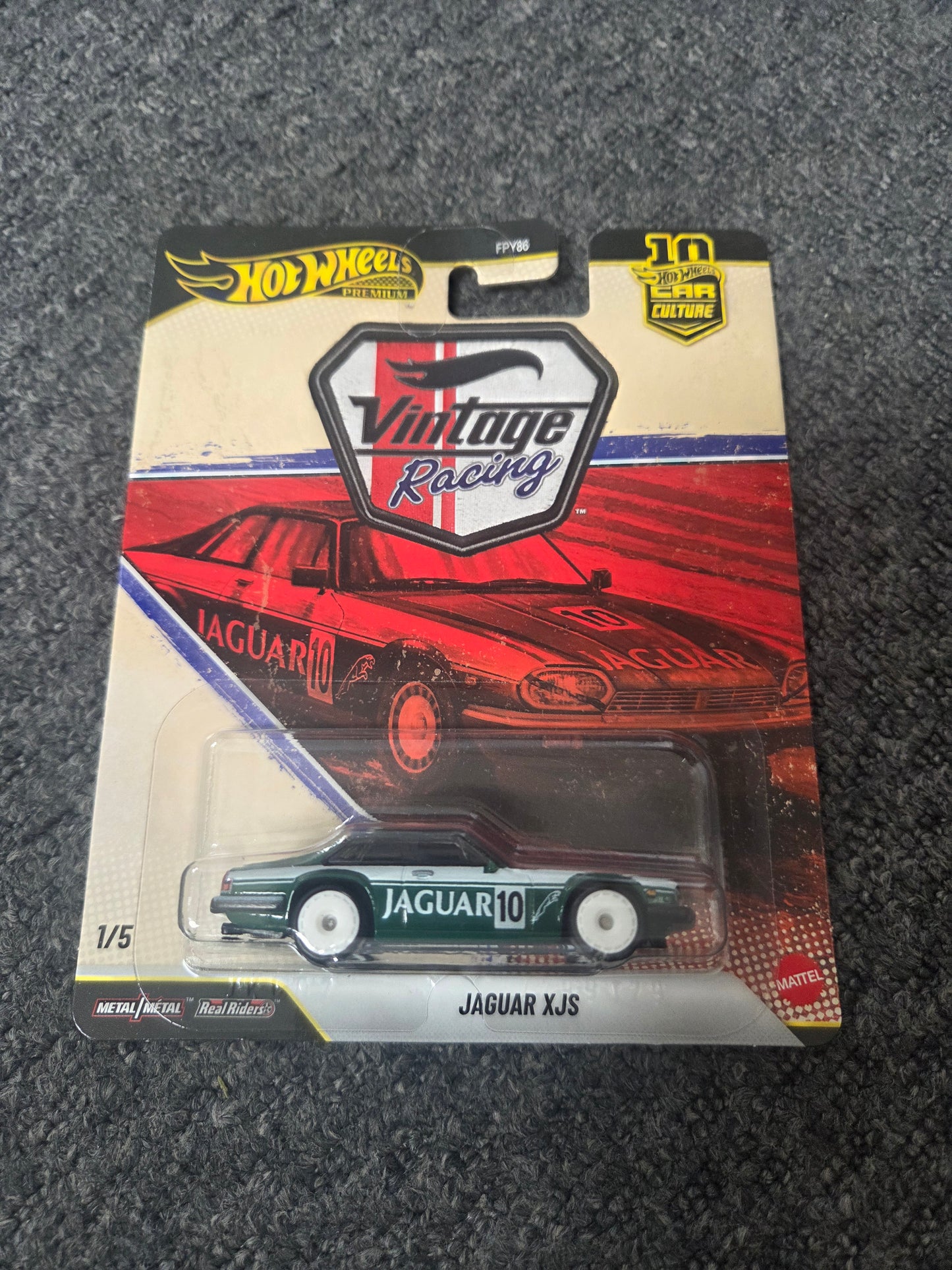 Hot Wheels Premium Vintage Racing Jaguar XJS