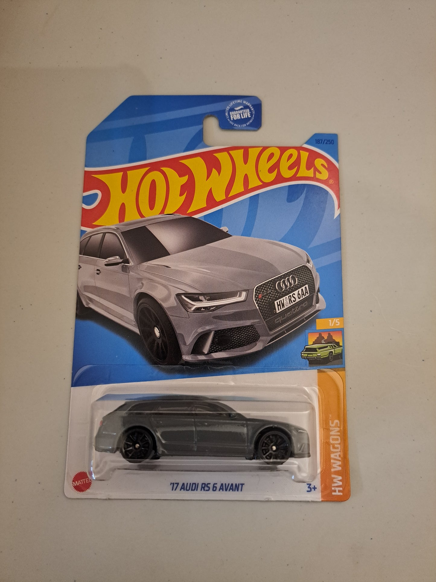 Hot Wheels 17 Audi Rs6 Avant Exclusive