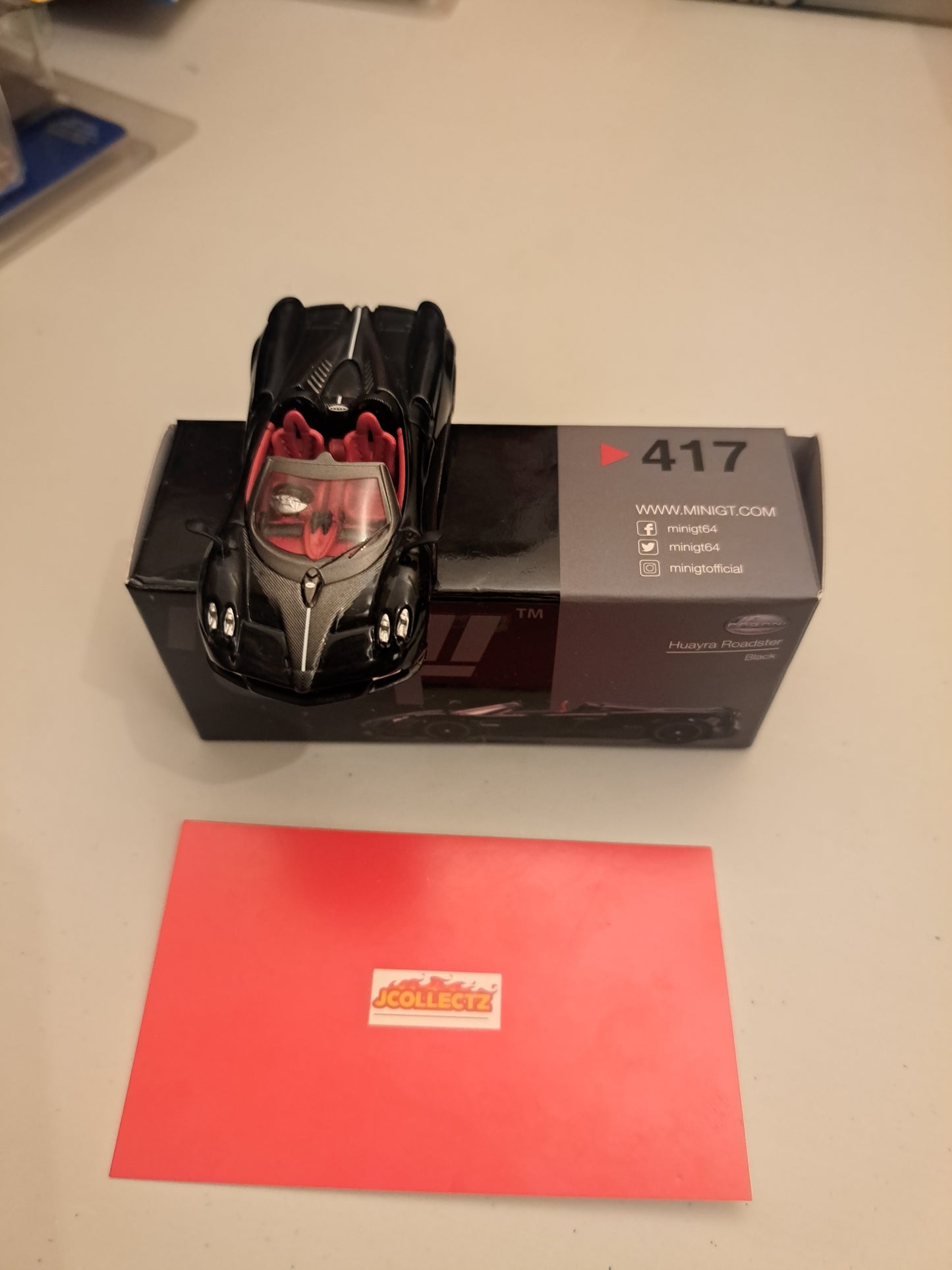 Mini Gt Huarya Roadster #417