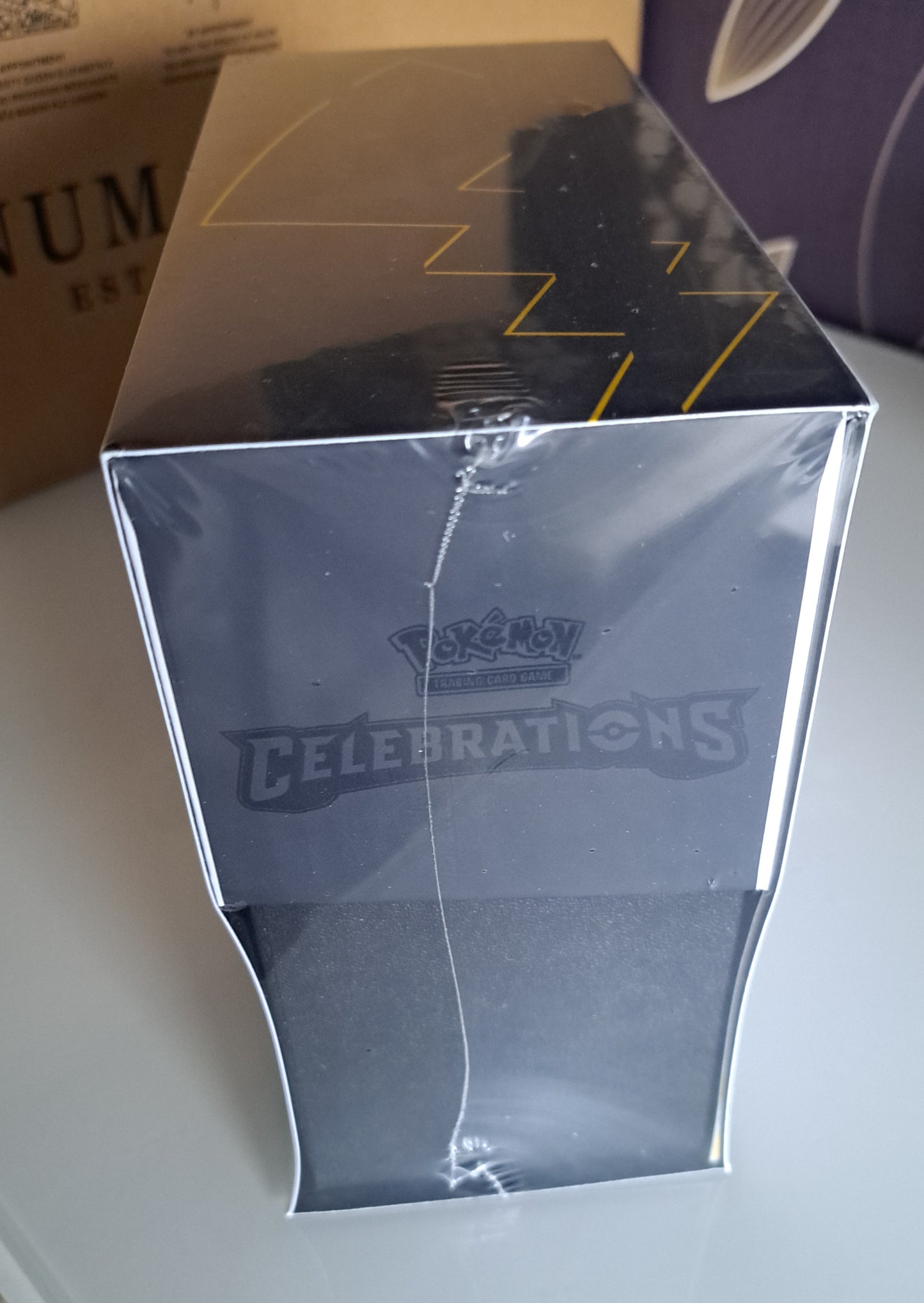 Celebrations Elite Trainer box