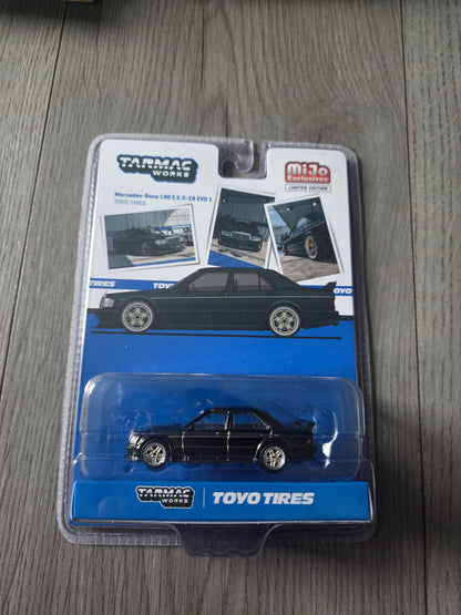 Tarmac Works Toyo Tyres Global 64 Mercedes Benz 190 E 2.5 Evo Chase