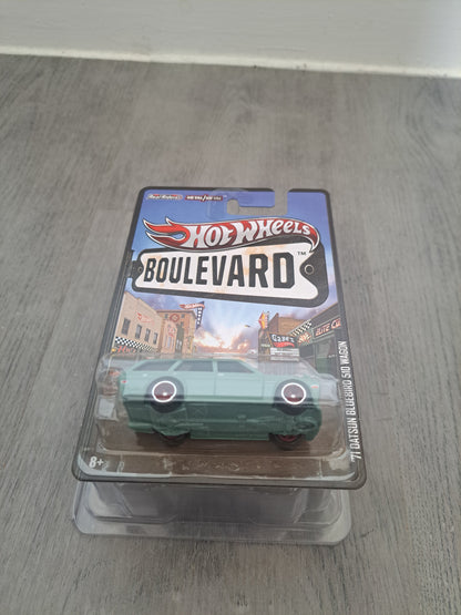 Hot Wheels Boulevard 71 Datsun Bluebird 510 Wagon