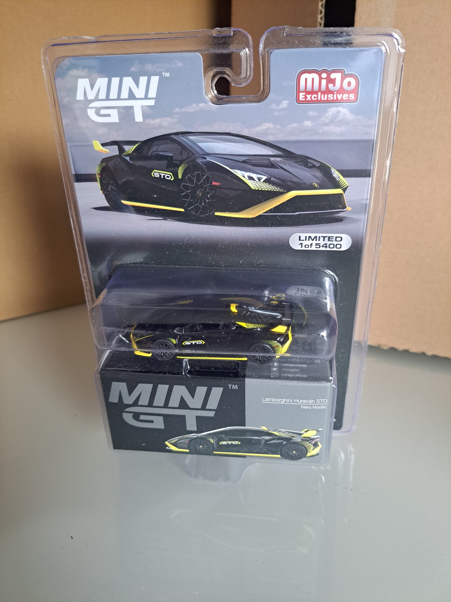 Mini Gt Lamborghini Huracan Sto *Blister Card * 1 of 5400