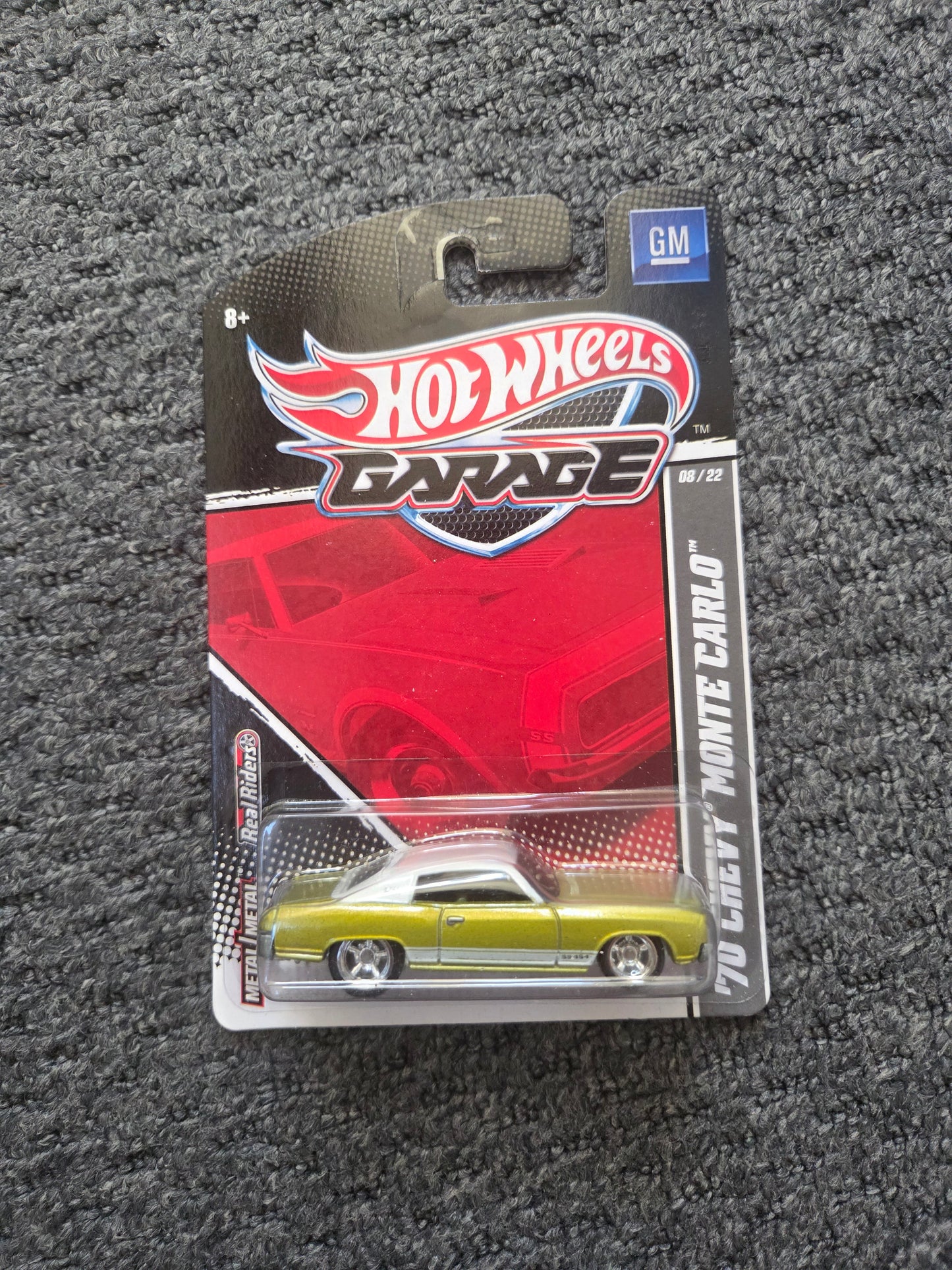 Hot wheels garage 70 chevy monte carlo premium real rider