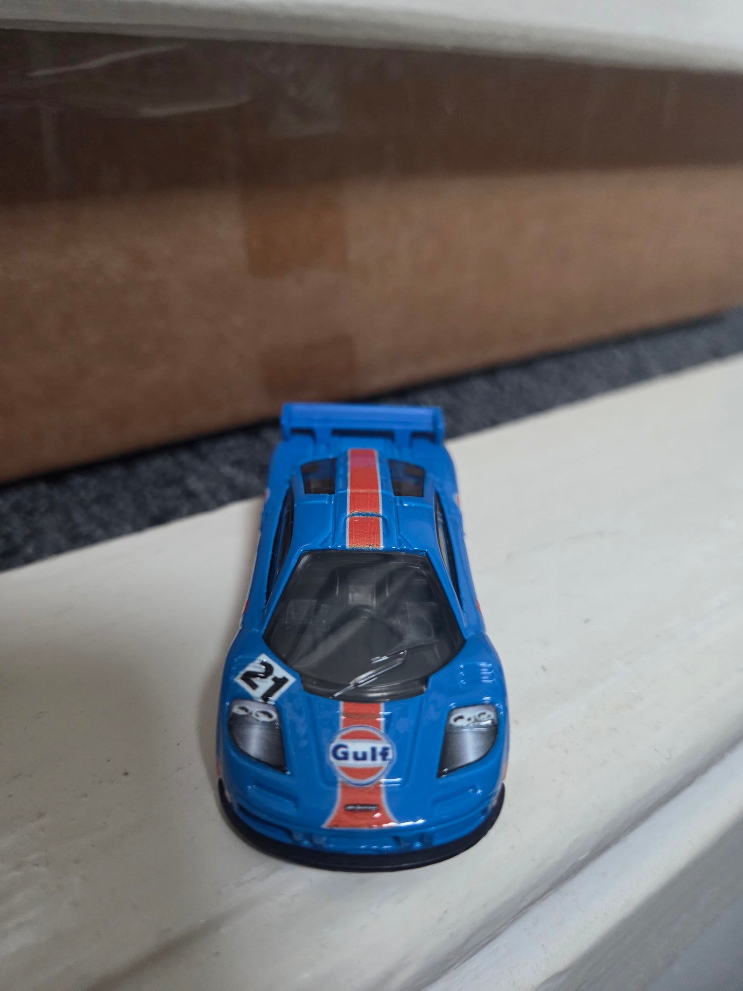 Hot wheels premium mclaren f1 gtr gulf oil loose