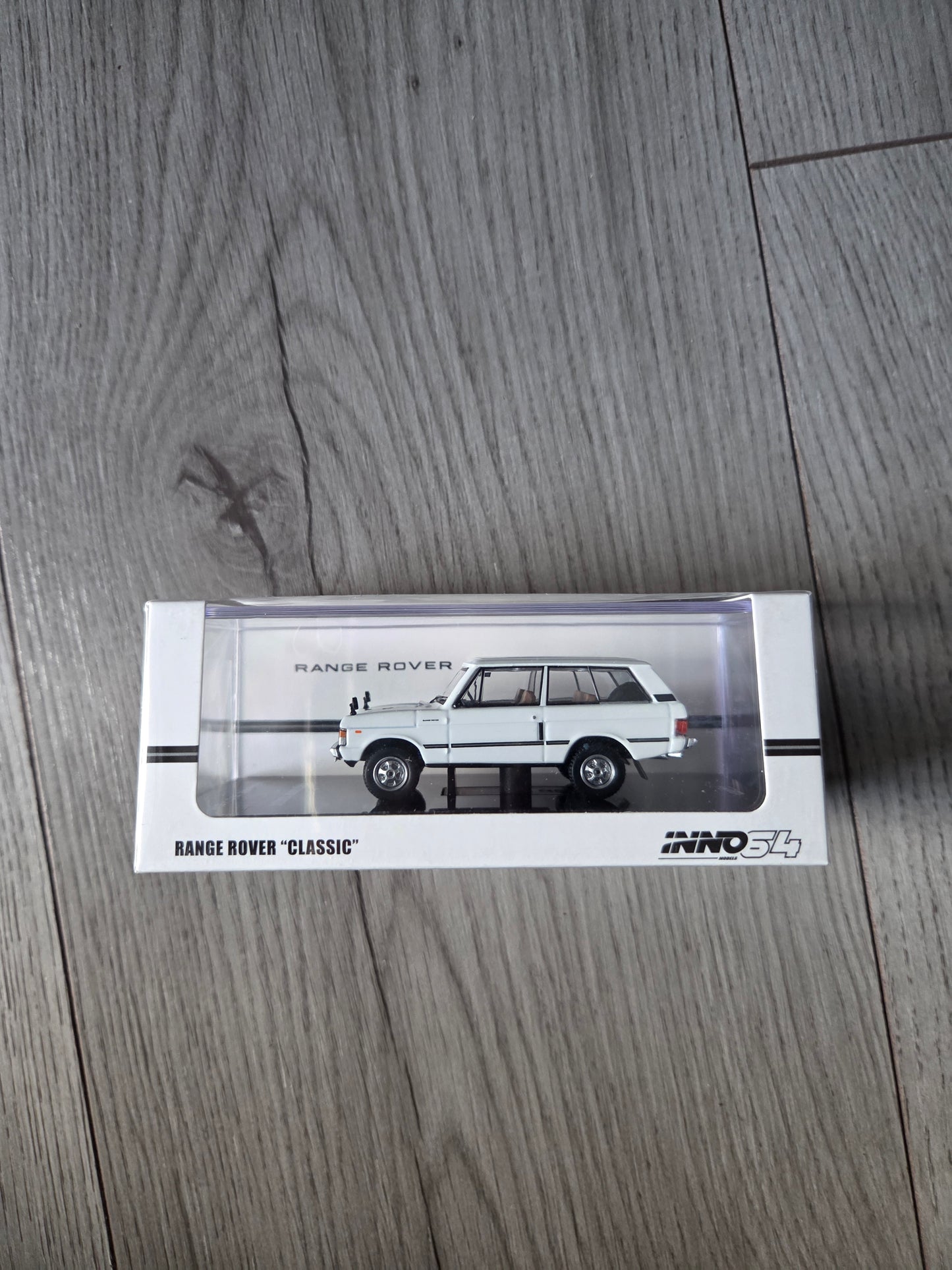 Inno 64 Range Rover Classic White