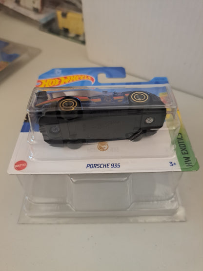 Hot Wheels Porsche 935  *Super Treasure Hunt* + Mainline