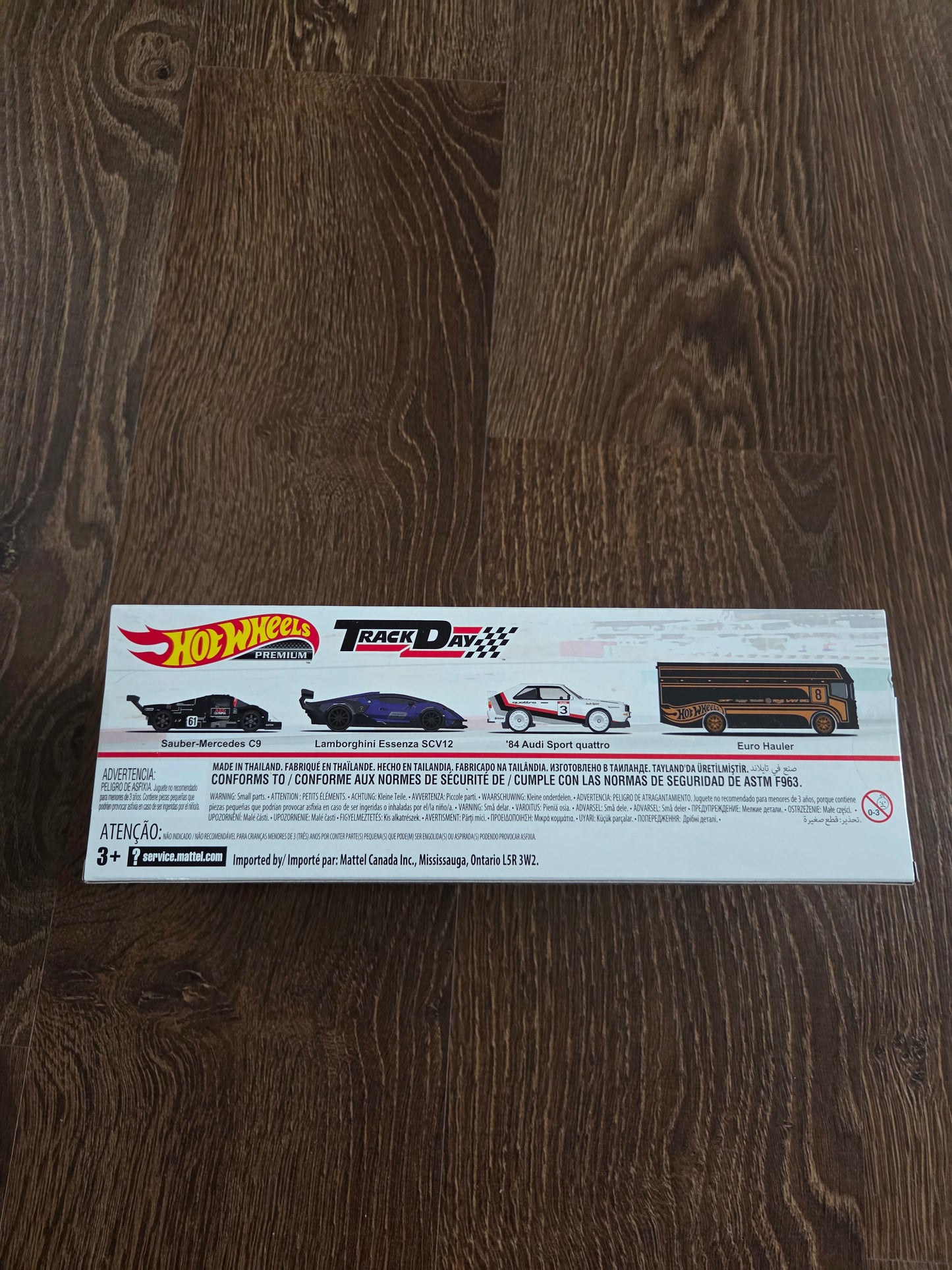 Hot wheels premium track day diorama boxset of 4