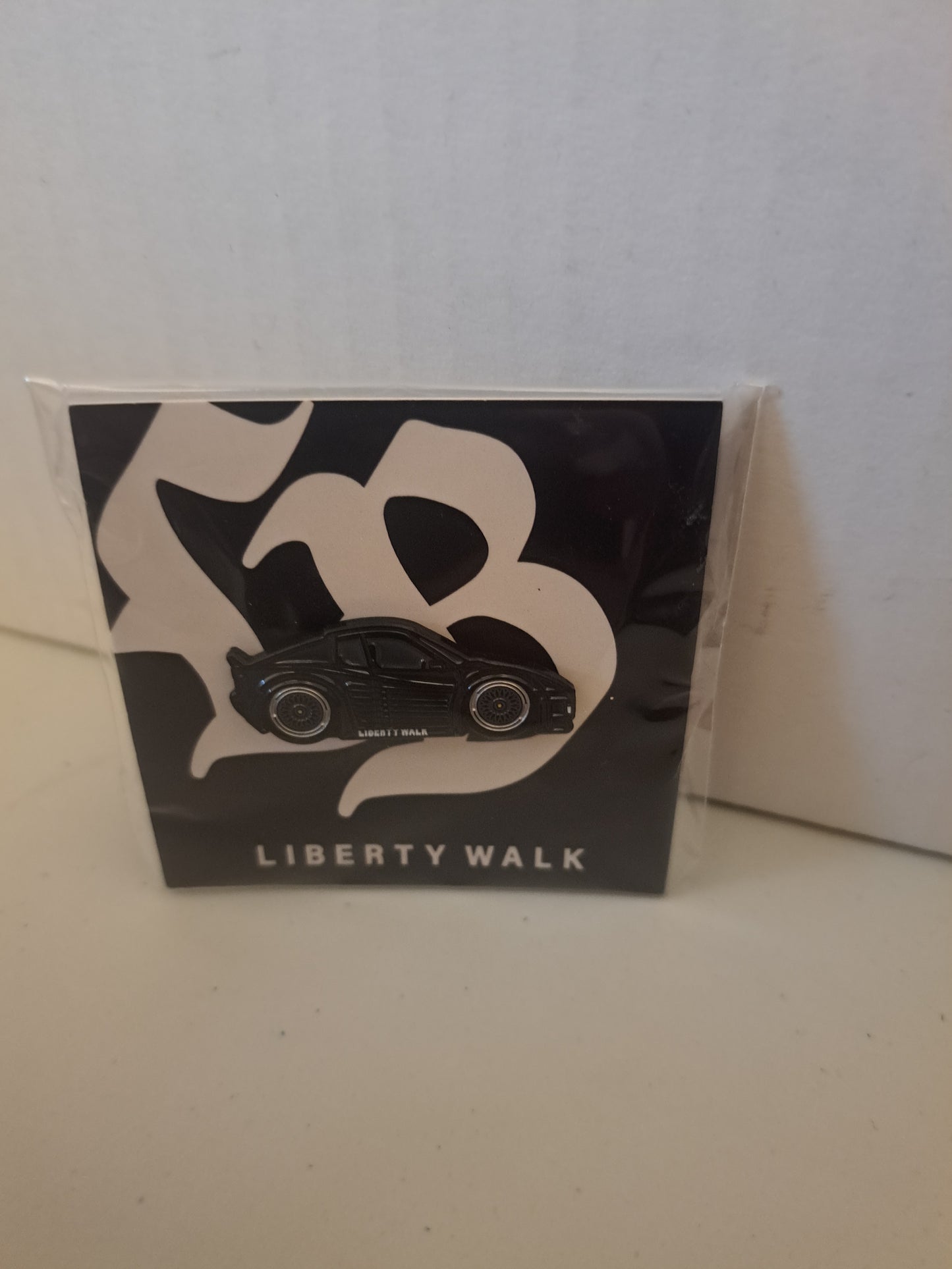 Liberty walk 512 Pin Badge